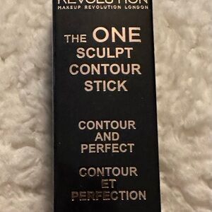 Makeup Revolution The One Sculpt Contour Stick